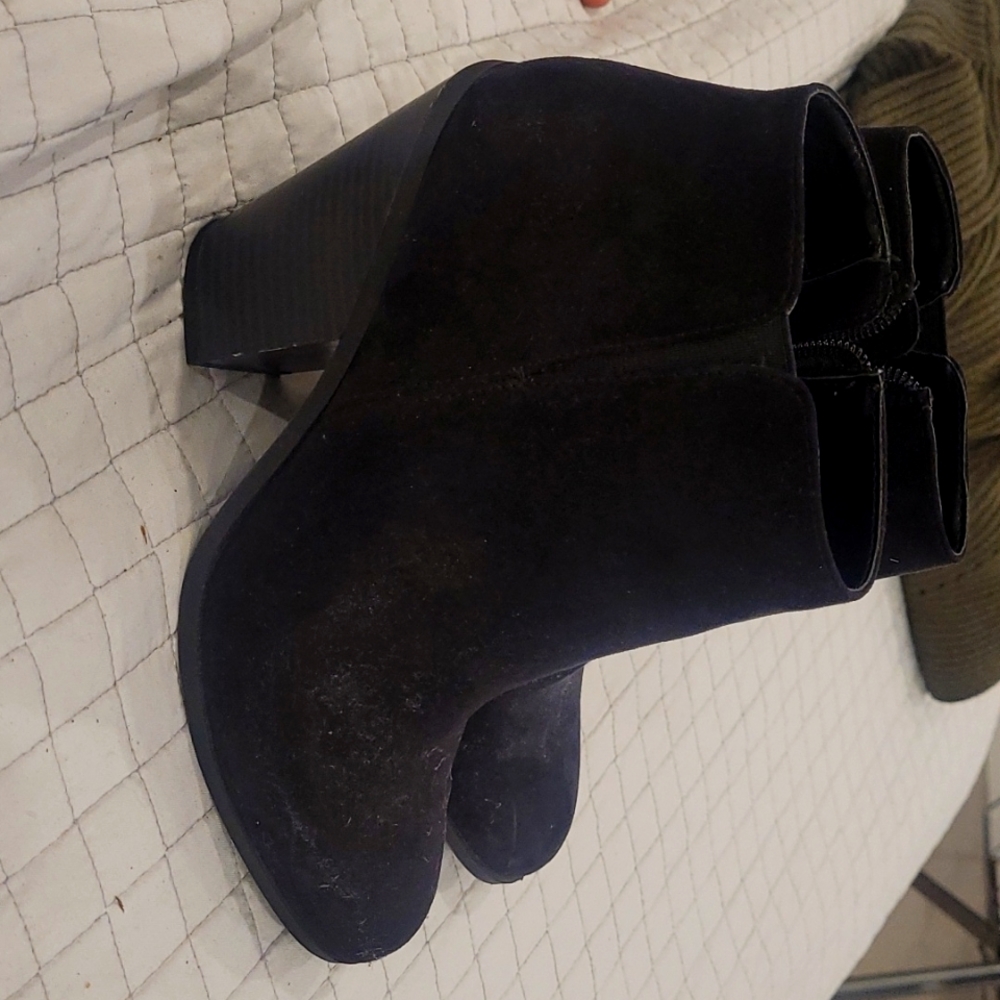Banana Republic booties